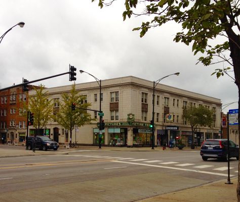 Broadway and Granville Frame Store closing 2017 Edgewater Beach Chicago Illinois 60660 near Sheridan Road and Thorndale Photograph taken by Scott Chasen Edgewater Chicago, Beach Chicago, Chicago Beach, Frame Store, Chicago Neighborhoods, Store Closing, My Kind Of Town, Chicago Architecture, Chicago Illinois