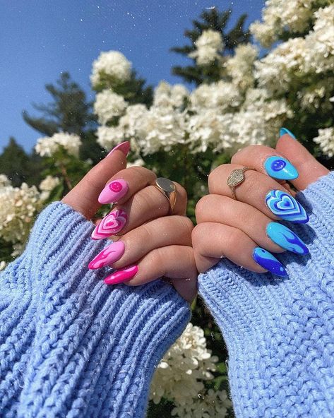 Y2k Powerpuff, Powerpuff Bubbles, Romantic Feminine Style, Bubble Nails, Funky Nail Art, Nails Now, Powerpuff Girl, Xmas Nails, Girls Nails