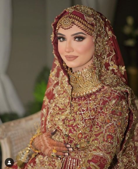 Hijabi Bride Pakistani, Bride Hijab Style, Bride With Hijab, Hijabi Bride, Hijab Styling, Bridal Hijab Styles, Wedding Hijab Styles, Bride Hijab, Hijabi Brides