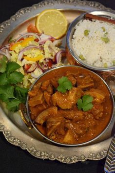 Pork Veenjaali (Indian-style pork curry with a sweet, spicy… Pork Vindaloo, Gluten Free Chilli, Pork Curry, Indian Flat Bread, Curry Recipes Indian, Using A Pressure Cooker, Thai Curry, Curry Chicken Recipes, Eat Smarter