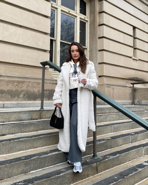 Abbie Kay // Denver Content Creator on Instagram: "Omw to a productive week ☕️ . . . Sherpa coat, anime bing sweatshirt, comfy style, neutral style, grey trousers, trouser style, new balance shoes, how to style, street style, outfit inspo, business casual, outfit ideas, minimal street style, everyday style, #parisianstyle #businesscasual #ootd #girlyaesthetic #andsave #unreaping #aninebing #tumblrvibes #outfitdujour #streetstyle #pinterestaesthetic #mystylediary #dailystyleinspo #classystreet Outfit Inspo Business Casual, Business Casual Outfit Ideas, Business Casual Outfit, Nyc Outfits, Minimal Street Style, Sherpa Coat, Neutral Style, Grey Trousers, Trouser Style