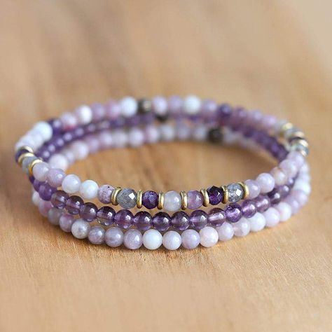 Delicate Gemstone Bracelet Sets Bracelet Stacks, Embroidery Bracelets, Beaded Bracelets Tutorial, Stacking Bracelets, Labradorite Bracelet, Beads Bracelet Design, Bracelet Design, Amethyst Jewelry, Beaded Bracelets Diy