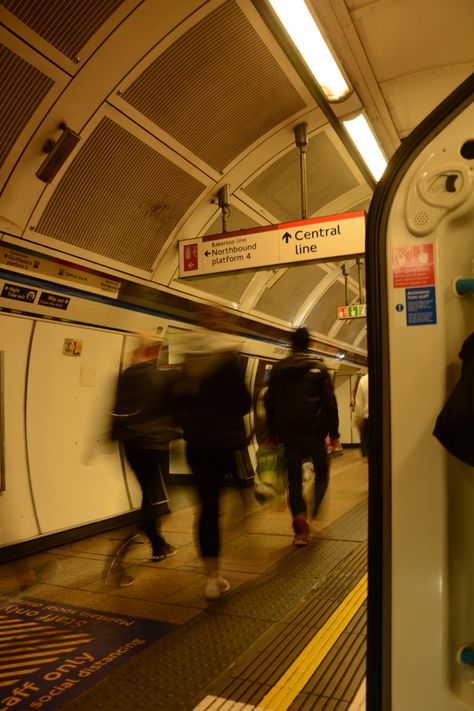 Moving Figures Photography, Tube Station Aesthetic, Moving Photos Aesthetic, Moving Country Aesthetic, Moving Across Country Aesthetic, Public Figure Aesthetic, London Tube Photoshoot, Moving To London Aesthetic, Tube Photoshoot