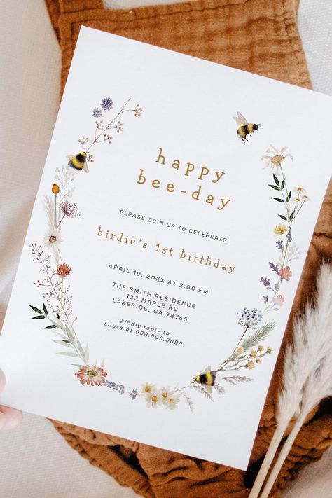 Happy Bee-day First Birthday Invitation 1 Year Birthday Party Ideas, Bee Birthday Theme, Bee Themed Birthday Party, Summer Birthday Invitations, Bee Invitations, Bee Birthday Party, Floral Birthday Invitations, Bee Day, Modern Birthday