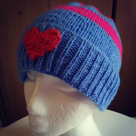 [FO] Undertale-inspired Hat - 'Frisk' Undertale Crafts, Undertale Cosplay, Cosplay Idea, Christmas 2017, I Love Makeup, Cool Hats, Craft Fair, Crafty Things, Crochet Sweater