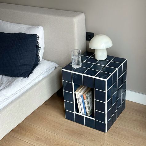 Cool Nightstands, Bookshelf Side Table, Tiled Coffee Table, Diy End Tables, Desk Stand, Wooden Nightstand, Grid Design, Room Setup, Dream House Decor