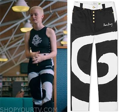 Harper From Heart Break High Outfits, Harper Heartbreak High Outfit, Harper Heartbreak High Outfits, Harper Heartbreak, Harper Mclean, Stylist Moodboard, Chloé Hayden, Andro Fashion, Movie Fashion Outfits