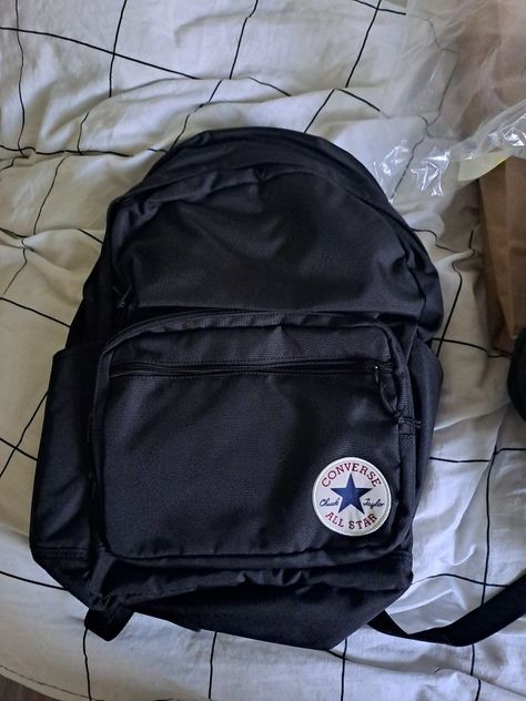 Converse Bag Aesthetic, Black Converse Backpack, Converse Backpack Aesthetic, Black Backpack Aesthetic, Aesthetic Backpacks For School, Mochila Converse, Mochila Aesthetic, Converse Bleu, Converse Rucksack