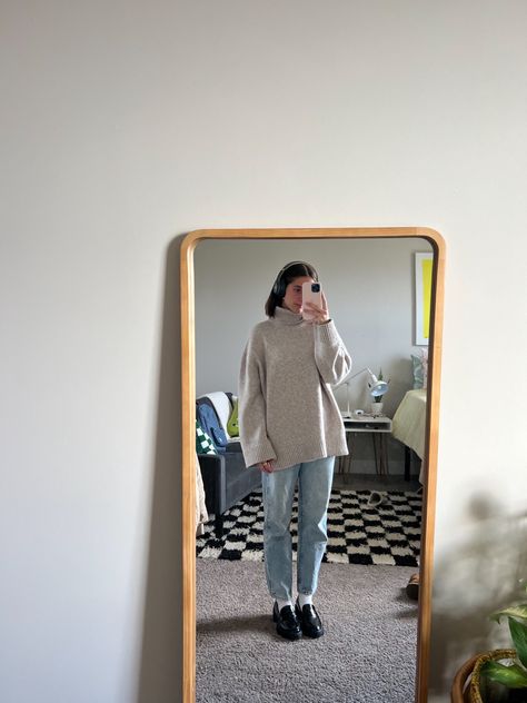 fall sweater with jeans and loafers #falloutfit Loafers With Socks And Jeans, Penny Loafers And Jeans, Loafer Jeans Outfit, Jeans And Loafers Outfit, Loafers With Jeans, Loafers Women Outfit, Loafers And Jeans, Socks And Jeans, Sweater With Jeans