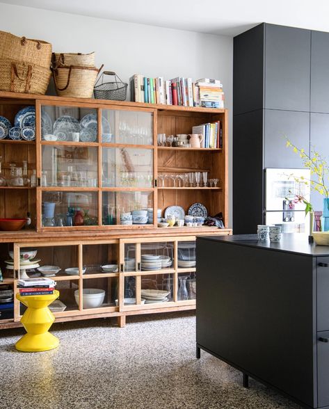 Antique Wall Cabinet, Dining Room Built In, Flat Kitchen, Interior Kitchen, Couch Potato, Kitchen Extension, Interior Garden, Eclectic Home, Residential Interior