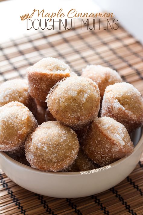 Maple Cinnamon Doughnut Muffins Cinnamon Doughnut, Maple Muffins, Doughnut Muffins, Donut Muffins, Mini Doughnuts, Mini Muffins, Cinnamon Sugar, Sweets Treats, Muffin Recipes