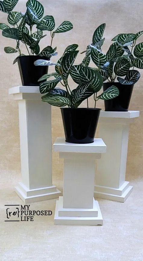 How to make three different versions of chunky pedestals for plants, candles holiday decor and more. Complete instructions to DIY it! Three versions, three paint techniques. You decide which you like best and hit up your scrap wood pile! #MyRepurposedLife #repurposed #reclaimed #pedestal #plantstand #candleholder #homedecor #holiday #decor Pedestal Plant Stand, Wedding Pedestals, Dyi Plant Stand, Pedestal Decor Ideas, Plant Pedestal, Diy Pedestal, Column Ideas, Pillar Candle Stand, Diy Wooden Planters