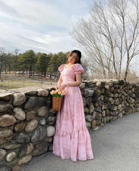 @neetupersaud on instagram Cottagecore Aesthetic Outfits Modest, Modest Feminine Aesthetic, Modest Frocks, Catholic Outfits, Aesthetic Outfits Modest, Cottagecore Aesthetic Outfits, Cottagecore Princess, Modesty Dress, Pink Cottagecore