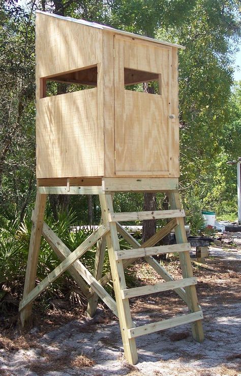 Hunting Blind on Stand Elevated Tower Platform Deer Turkey Hog Deer Blind Plans, Tree Stand Hunting, Hunting Turkey, Deer Hunting Stands, Deer Stand Plans, Shooting House, Hunting Stands, Bow Hunting Deer, Deer Blind