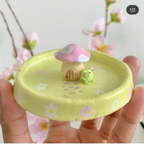 Art Of Clay, Cute Mushroom Stuff, Garden Clay Ideas, Cool Stuff To Make Out Of Clay, Clay Cute Crafts, Cute Things Made Out Of Clay, Clay Ideas Mushroom, Polymer Clay Diy Ideas, Clay Cute Ideas