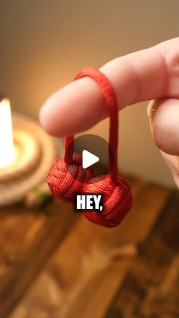 Paracord Weavers LLC on Instagram: "How To Make A Paracord Begleri #paracordweavers #paracord #paracordbracelet #weaversofeternity #paracordprojects" Flat Paracord Weaves, Paracord Wallet Chain, How To Finish Paracord Ends, Christmas Paracord Crafts, Paracord Lanyard Diy, Paracord Handle Wrap, 550 Cord Projects, Parachute Cord Crafts, Paracord Monkeyfist