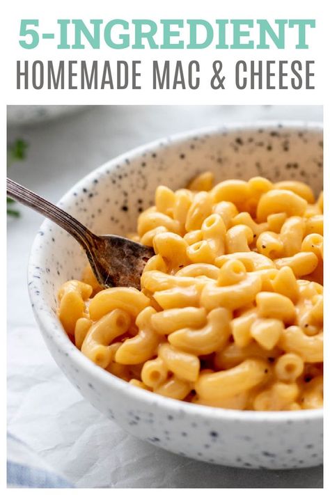 This homemade, ultra creamy 5-Ingredient Mac and Cheese is sure to become a family favourite. It’s simple to make with only 5 simple ingredients. It’s made with evaporated milk, so no roux or heavy cream is required! Mac And Cheese No Heavy Cream, Mac And Cheese No Flour, Mac And Cheese Without Flour, Easy Homemade Macaroni And Cheese, Homemade Mac N Cheese, Homemade Macaroni Cheese, Homemade Macaroni And Cheese, Healthy Mac N Cheese, Cheesy Macaroni