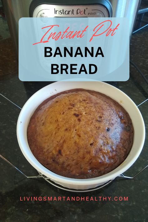 Instant Pot banana bread is a moist and fluffy banana bread that is pressure cooked in an Instant Pot. This method allows for quick and easy preparation of banana bread and results in a delicious dessert that is perfect for any occasion. Instant Pot Banana Bread, Banana Bread Recipe Video, Bread Bowl Recipe, Tasty Sweets, Flours Banana Bread, Banana Bread Ingredients, Homemade Banana Bread, Bread Maker Recipes, Spice Cake Mix