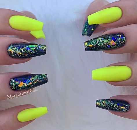 Neon yellow green black coffin nails  Glitter nail art designs by MargaritasNailz   #blacknails#coffinnails#stilettonails#almondnails#MargaritasNailz#pearlnails#nailfashion#nailswag#nailedit#nailcandy#teamvalentino#nailsofinstagram#weddingnails#nailaddict#glitternails#instagramnails#nailporn#summernails#beachnails#nailtrends#modernsalon#unicornnails#modernnails#naildesigns#hudabeauty#black#pinkhair#yellow#blingnails#whitechromenails#nailart#neonnails#yellownails#neonyellow#blackamdyellow Nails With Turquoise, Acrylic Nails Coffin Ombre, Nail Designs With Glitter, Yellow Acrylic Nails, Neon Yellow Nails, Neon Nail Designs, Yellow Nails Design, Sunflower Nails, Drip Nails