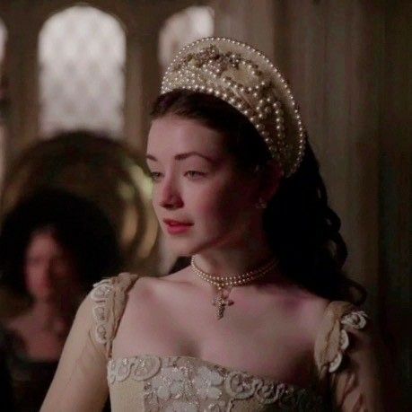 The Tudors Tv Show, Elizabethan Costume, Ballet Headpieces, Mary Tudor, Tudor Dress, Sarah Bolger, Tudor Fashion, The White Princess, Tudor Era