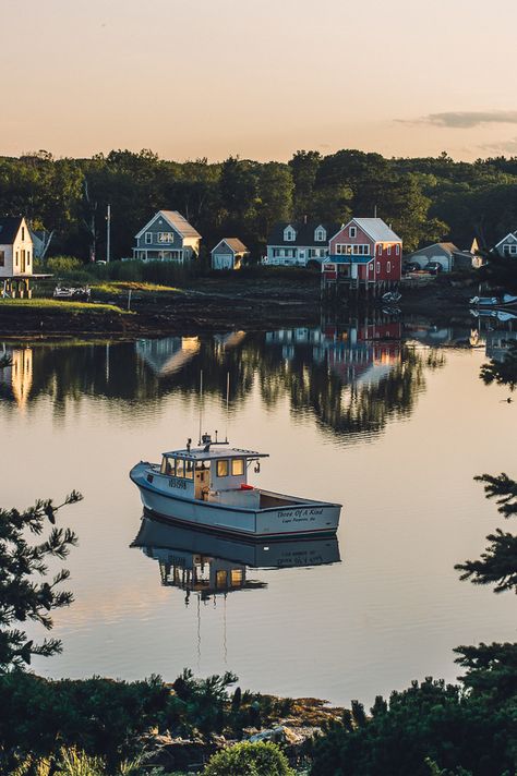 :: 🎀 Marthas Vineyard Aesthetic, Maine Aesthetic, Website Aesthetic, Lobster Boat, England Aesthetic, Visit Maine, Maine Vacation, Maine Travel, Maine Coast