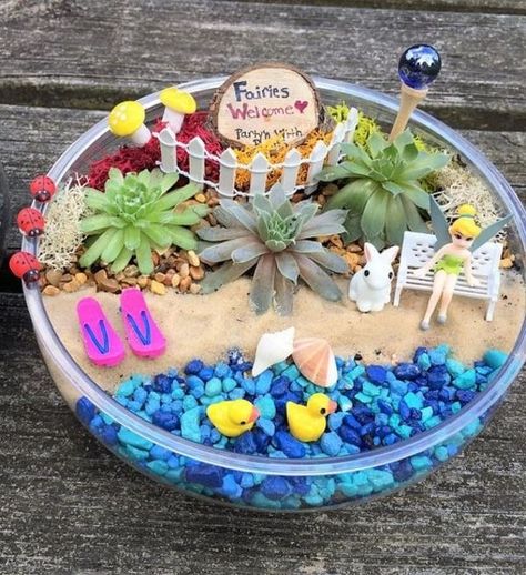 Fairy Garden for Kids Bunny Fairy, Vases Pots, Kids Fairy Garden, Bottle Plant, Beach Fairy Garden, Fairy Garden Flowers, Fairy Garden Miniatures, Indoor Fairy Gardens, Cabin Crafts