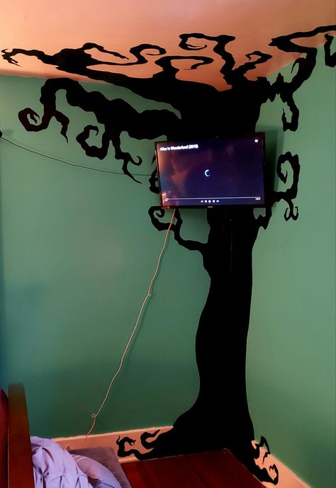 Tim Burton Furniture, Tim Burton Inspired Room, Tim Burton Bedroom Ideas, Diy Goth Room Decor, Tim Burton Themed Room, Tim Burton Nursery, Tim Burton Room Ideas, Tim Burton Bedroom, Tim Burton Tree