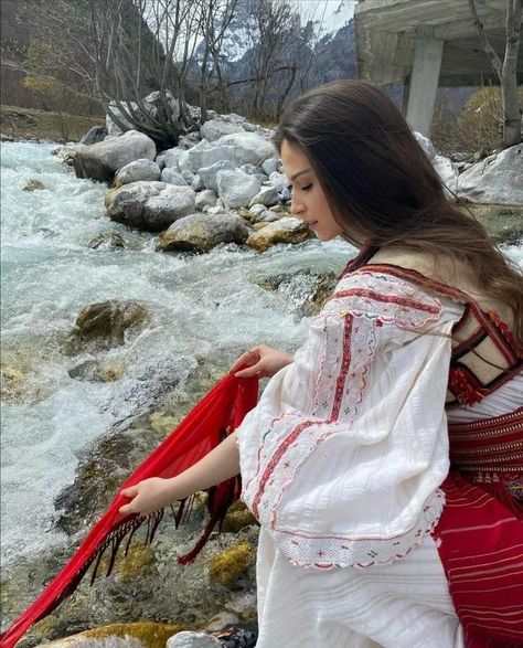 ◇ woman of europe ◇ (@womanofeurope) • Fotos y vídeos de Instagram Albanian Culture Aesthetic, Balkan Girl Aesthetic, Albania Clothing, Albanian Aesthetic, Balkan Aesthetic, Albanian Girl, Eastern European Women, Albanian Flag, Albanian Culture