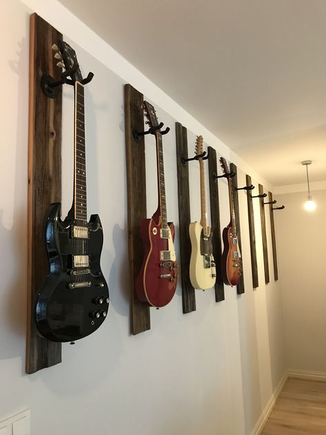 Guitar Wood Hanger, Wood Guitar Wall Hanger, Live Edge Guitar Hanger, Guitar Wall Hanger Ideas, Guitar Wall Mount Ideas, Guitar Hanger Ideas, Guitar Display Ideas, Guitar Room Aesthetic, Guitar Wall Stand