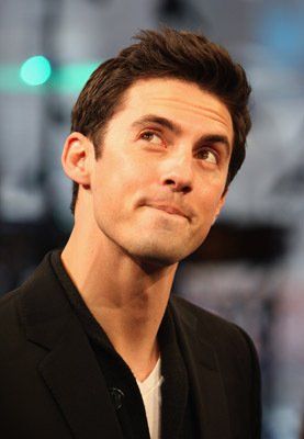 Milo Ventimiglia, can't resist this smile! Milo Ventimiglia Gilmore Girls, Jess Mariano, Eyes Wide Open, Milo Ventimiglia, Man Crush, Anaheim, Perfect Man, Gilmore Girls, Favorite Celebrities