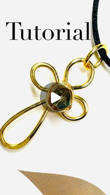 Wire Cross Ring Diy, Wire Wrap Cross Pendant, How To Make Jewelry With Wire, Jewelry Wire Crafts, Wire Jewelry Pendant, Diy Wire Cross, Wire Jewelry Patterns Free, Wire Jewelry Patterns How To Make, Cross Jewelry Diy