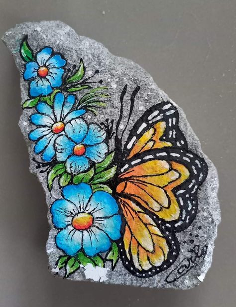 Rock Painting Supplies, Garden Rock Art, Tropical Painting, Diy Rock Art, Rock Sculpture, Stone Art Painting, Painted Rocks Kids, Painted Rocks Craft, Rock Painting Ideas Easy