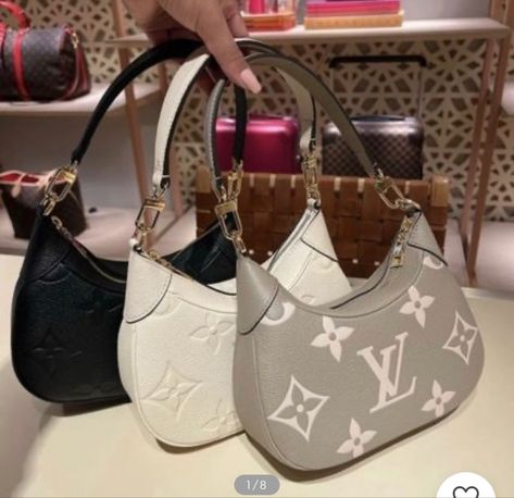 Lv Bagatelle, Louis Vuitton Bagatelle, Tas Lv, Louis Vuitton Outfit, Lv Shoulder Bag, Louis Bag, Sac Louis Vuitton, Expensive Bag, Luxury Bags Collection