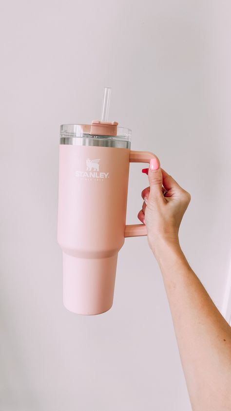 Light Pink Stanley, Julia K Crist, Pink Stanley Cup, Pink Stanley, Stanley Pink, Stanley Mug, Stanley Water Bottle, Preppy Skincare, Pink Tumbler