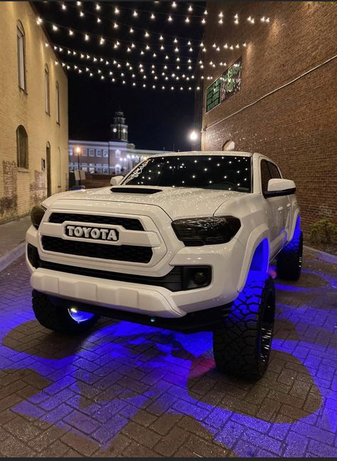 Modded Toyota Tacoma, Blue Tacoma, Lifted Tacoma, Toyota Tacoma Lifted, Jeep Aesthetic, Truck Builds, Tacoma Mods, Toyota Tacoma 4x4, Tacoma 4x4