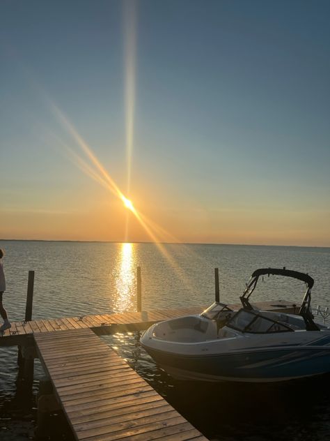 bay sunset pictures outer banks north carolina boats Outer Banks North Carolina, Fall Semester, Sunset Pictures, Outer Banks, Boating, Banks, North Carolina, Boats, Travel