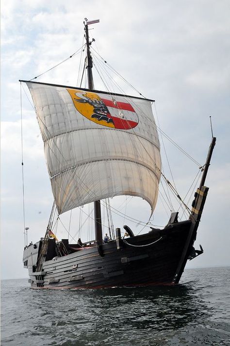 Wissemara, a Medieval merchant vessel from the 14th Century sailing in the Baltic Sea Cog Ship, Medieval Merchant, Medieval Ships, Medieval Ship, Old Ship, Old Sailing Ships, Sailing Vessel, Viking History, Wooden Ship