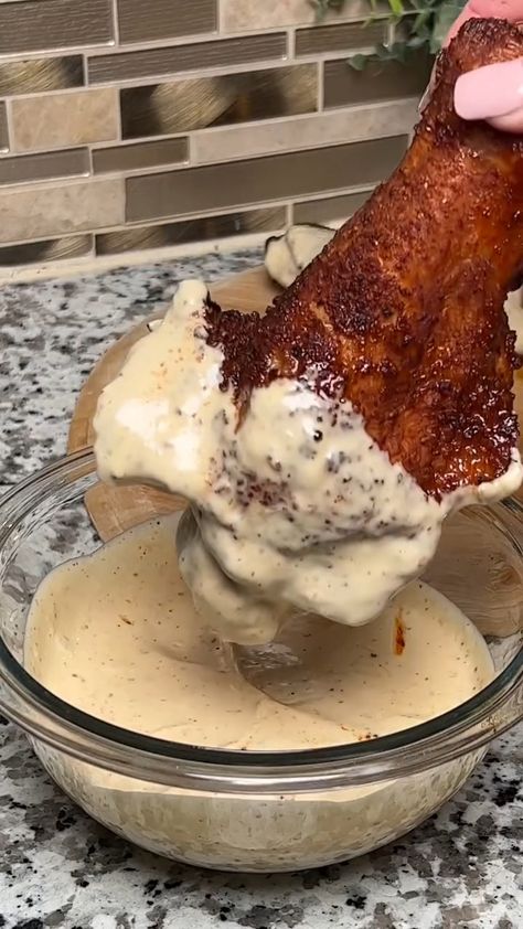 Smoked Turkey Wings Recipe with Tangy Alabama White BBQ Sauce - Easy Recipes for Everyday Cooking Turkey Wing Recipes, Alabama White Bbq Sauce, Turkey Wings Recipe, Easy Bbq Sauce, Smoked Turkey Wings, White Bbq Sauce, Bbq Turkey, Turkey Wings, Recipes Thanksgiving