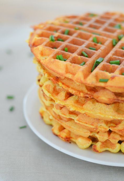 Healthy Waffle Recipes, Pancake Waffles, Best Brunch Ideas, Waffle Batter Recipe, Cheddar Waffles, Dinner Waffles, Waffles Brunch, Healthy Waffle, Sweet Waffles