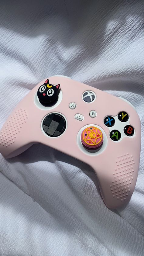 Custom Joycons Aesthetic, Aesthetic Xbox Controller, Cute Xbox Controller, Game Controller Aesthetic, Joystick Aesthetic, Gaming Controller Aesthetic, Xbox Controller Aesthetic, Xbox Gamer Pics, Xbox Aesthetic