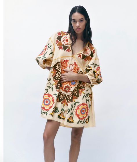 Ethnic dress Short Ruffled Dress, Zara Embroidered Dress, Side Drape Dress, Photographer Style, Silk Bralette, Linen Blend Dress, Zara Portugal, Printed Short Dresses, Draped Midi Dresses