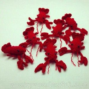 'Crawdads Infestation' made by Wonky Wonderful, with link to the pattern used. Wonky Wonderful, Micro Crochet, Crochet Food, The Festival, Crochet Crafts, Playing Dress Up, Sea Life, My Family, Crochet Toys