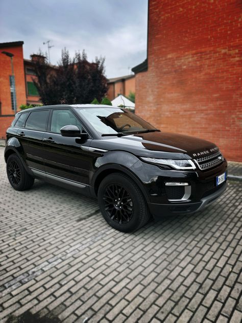 Range Rover Black, Land Rover Evoque, Tmax Yamaha, Range Rover Evoque, Black Edition, Dream Car, Range Rover, New Cars, Land Rover