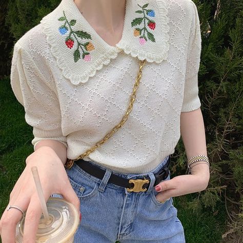 Grandmacore Aesthetic Outfit, Grandmacore Outfit, Cottagecore Aesthetic Clothes, Boho Chic Top, Egirl Clothes, Artsy Outfit, Cottagecore Outfits, Top Streetwear, Style Cardigan