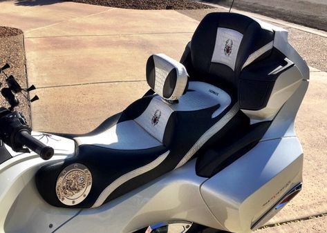 Spyder Garage: WRTFLYR - 2016 RTL Can Am Spyder Accessories, 3 Wheel Motorcycle, Harley Davidson Trike, Can Am Spyder, Spyder Men, Custom Badges, 3rd Wheel, Motorcycle Gear, The Time Is Now