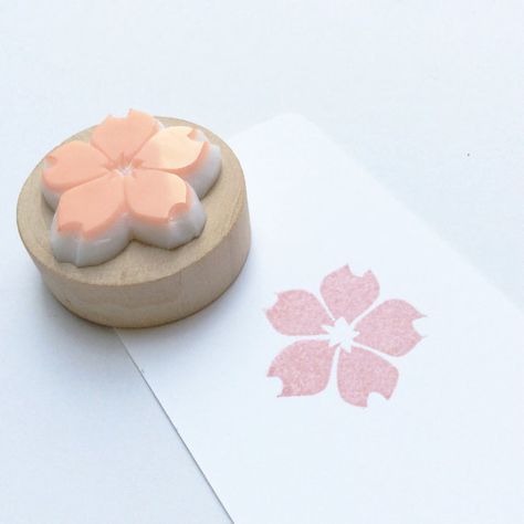 Rubber Stamp Carving Ideas, Cute Stamp Ideas, Eraser Stamp Ideas, Stamp Carving Ideas, Rubber Stamp Design, Print Making Designs, Eraser Art, Easy Stamps, Homemade Stamps