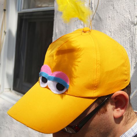 Make an easy no-sew DIY big bird costume hat! You can wear it alone or with a bigger getup, but this definitely speaks sesame street! Perfect for toddlers or adults for halloween, purim, or pretend play. Diy Big Bird Costume, Things To Make With Felt, Big Bird Costume, Felt Scraps, Bird Hat, Trimming Your Beard, Best Beard Styles, Bird Costume, Sesame Street Birthday Party