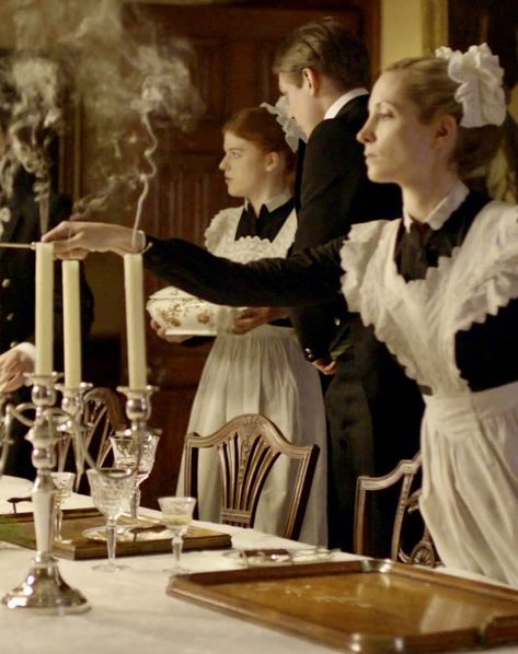 Victorian Maid Aesthetic, Maid Aesthetic Royal, 1912 Aesthetic, Victorian School Uniform, Servant Aesthetic, Downton Abbey Aesthetic, Victorian Servant, 1910s Aesthetic, Victorian Servants