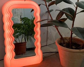 Wavy Art, Neon Mirror, Wavy Mirror, Retro Mirror, Art Mirror, Rose Violette, Mirror With Led Lights, Shock Wave, Mirror Light