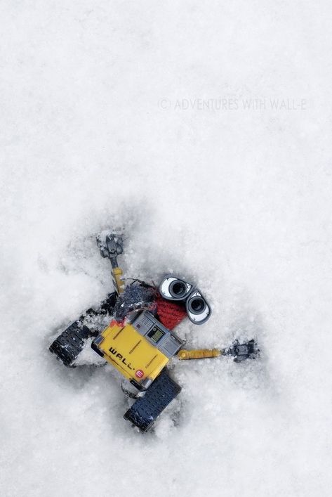 Wallppr Aesthetic, Walle Y Eva, Walle And Eva, E Wallpaper, Wall E Eve, Android Theme, Lego Photo, Disney Wall, Disney Phone Wallpaper